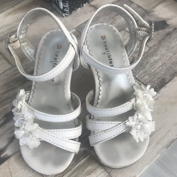 girls small heel shoes